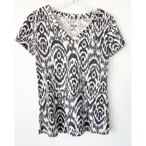 💠Mossimo Supply Co. V-neck tee